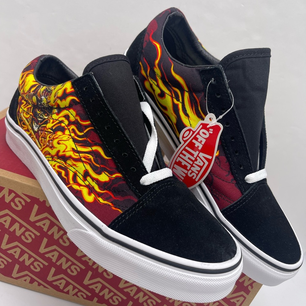 Vans WMNS Old Skool
(Samurai Rising)Black /True White Sneakers
VN0A3WKT44l - Picture 11 of 16